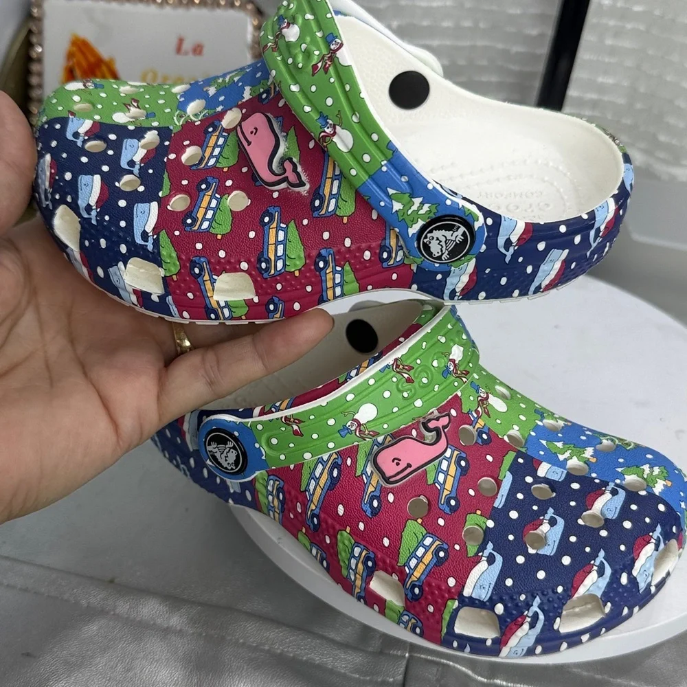 (S4) CROCS x Vineyard Vines Patchwork Holiday Clogs Big Kid's Size 11C